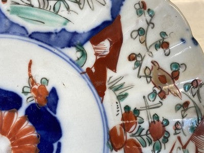 Imari-Teller mit Chrysantheme, Japan um 1900, 21,5 cm