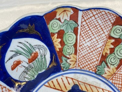 Imari-Teller mit Muschelrand, Japan um 1900, 22,2 cm