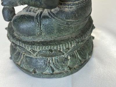 Shiva in meditativer Pose – Bronzeskulptur, wohl um 1940