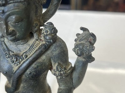 Shiva in meditativer Pose – Bronzeskulptur, wohl um 1940