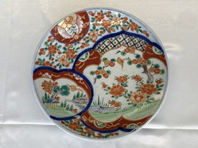 Imari-Teller Japan mit Landschaft, um 1900, 24,5 cm