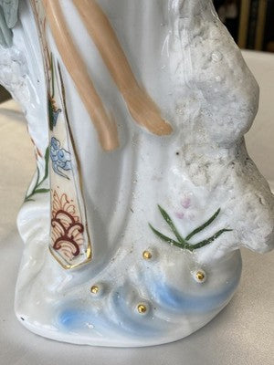 Geisha Porzellanfigur mit Sonnenschirm, 44,5 cm