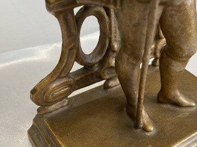 Landsknecht-Figur mit Hellebarde, goldfarben, 26 cm