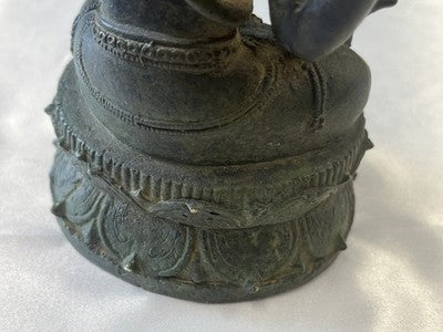 Shiva in meditativer Pose – Bronzeskulptur, wohl um 1940