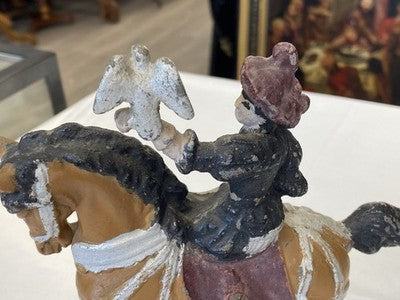 Figur Falknerin zu Pferd mit Falke, 18,9 cm