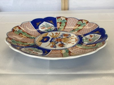 Imari-Teller mit Muschelrand, Japan um 1900, 22 cm