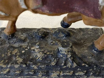 Figur Falknerin zu Pferd mit Falke, 18,9 cm
