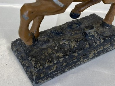 Figur Falknerin zu Pferd mit Falke, 18,9 cm