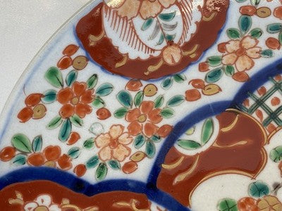 Imari-Teller Japan mit Landschaft, um 1900, 24,5 cm