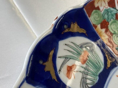 Imari-Teller mit Muschelrand, Japan um 1900, 22,3 cm