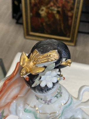Geisha Porzellanfigur mit Sonnenschirm, 44,5 cm