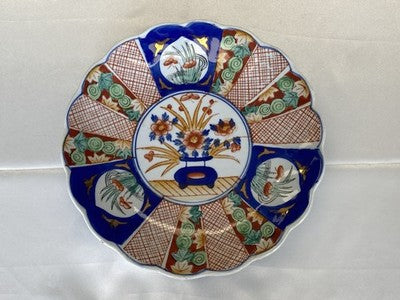 Imari-Teller mit Muschelrand, Japan um 1900, 22 cm