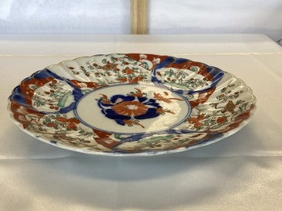 Imari-Teller mit Chrysantheme, Japan um 1900, 21,5 cm