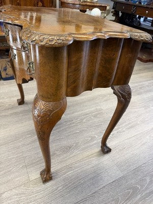 Antike Queen-Anne-Kommode Wurzelnuss, Holland um 1880