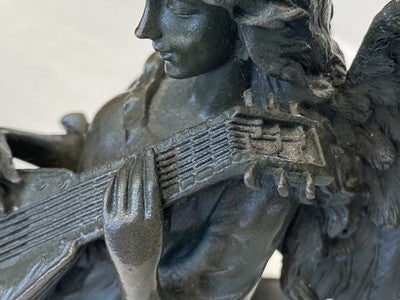 Bronze-Engel mit Laute auf Marmorsockel, 16,5 cm