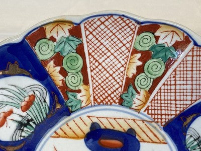 Imari-Teller mit Muschelrand, Japan um 1900, 22 cm