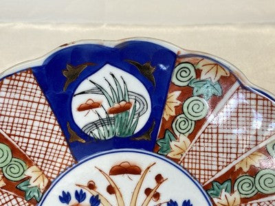Imari-Teller mit Muschelrand, Japan um 1900, 21,9 cm