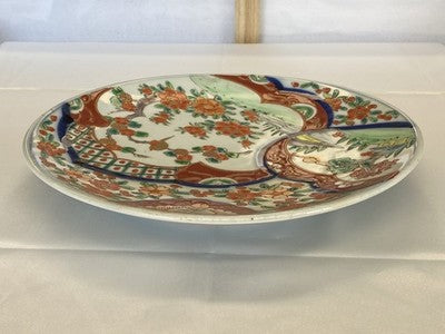 Imari-Teller Japan mit Landschaft, um 1900, 24,8 cm