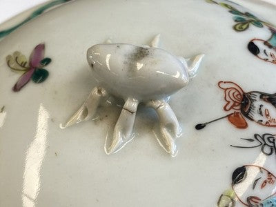 Chinesischer Famille-Rose-Suppentopf mit Deckel – 19. Jahrhundert