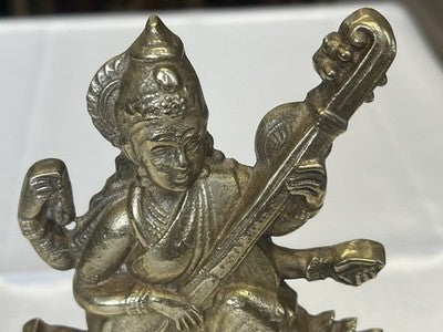 Saraswati – Messingfigur der Hindu-Göttin