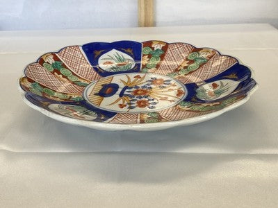 Imari-Teller mit Muschelrand, Japan um 1900, 22 cm