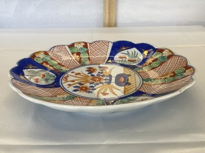 Imari-Teller mit Muschelrand, Japan um 1900, 22 cm