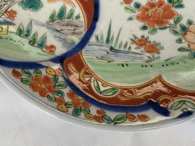 Imari-Teller Japan mit Landschaft, um 1900, 24,5 cm