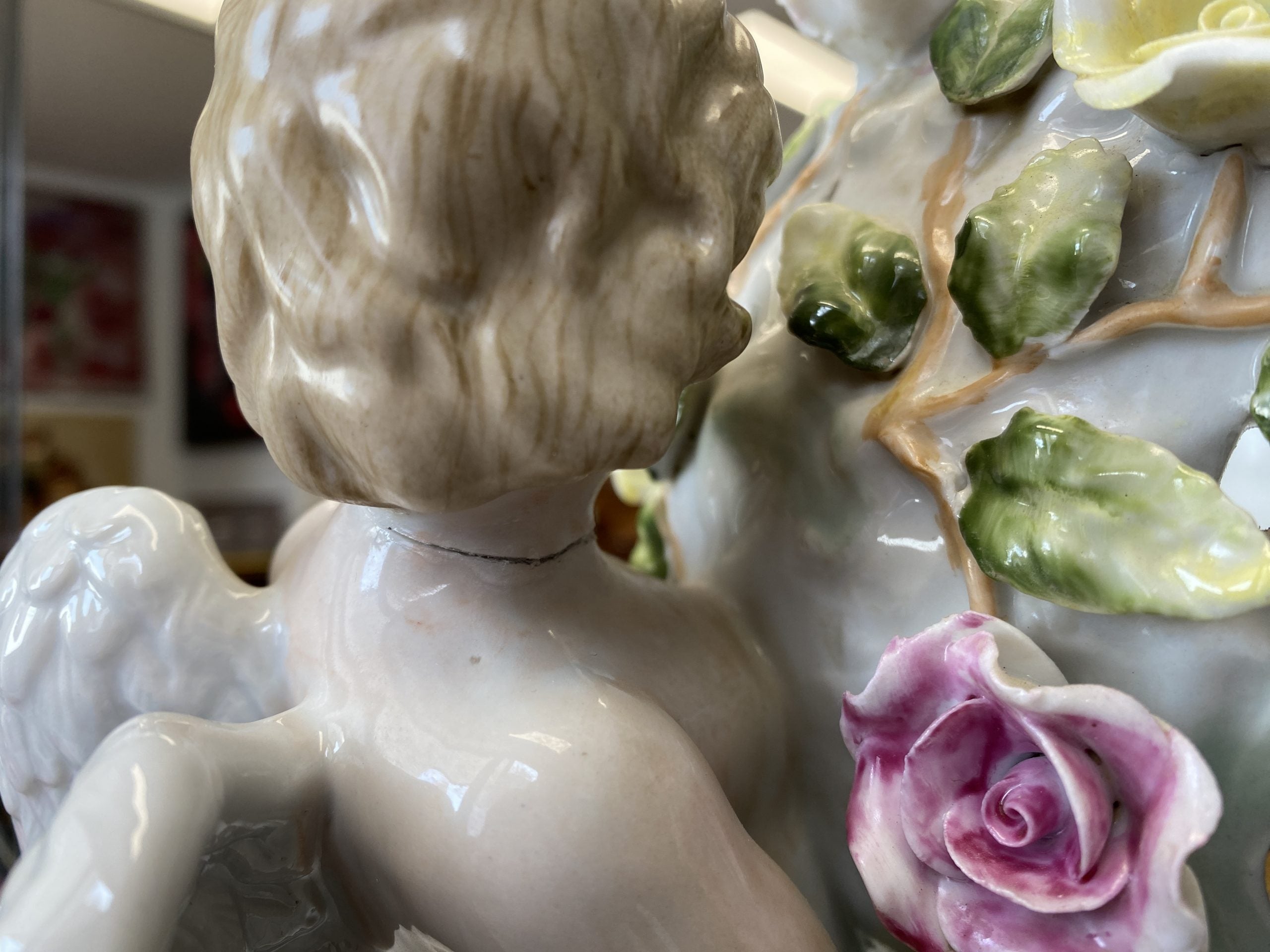 Sehr grosse Porzellan Jardiniere mit Putti