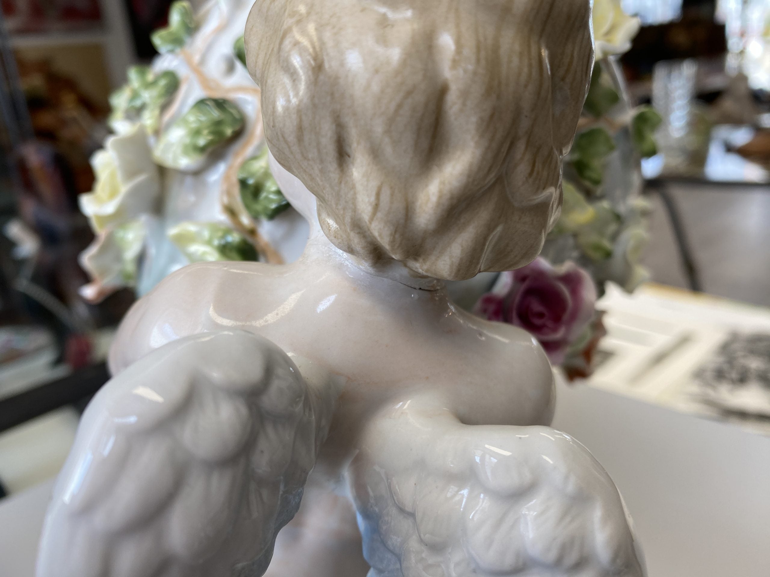 Sehr grosse Porzellan Jardiniere mit Putti