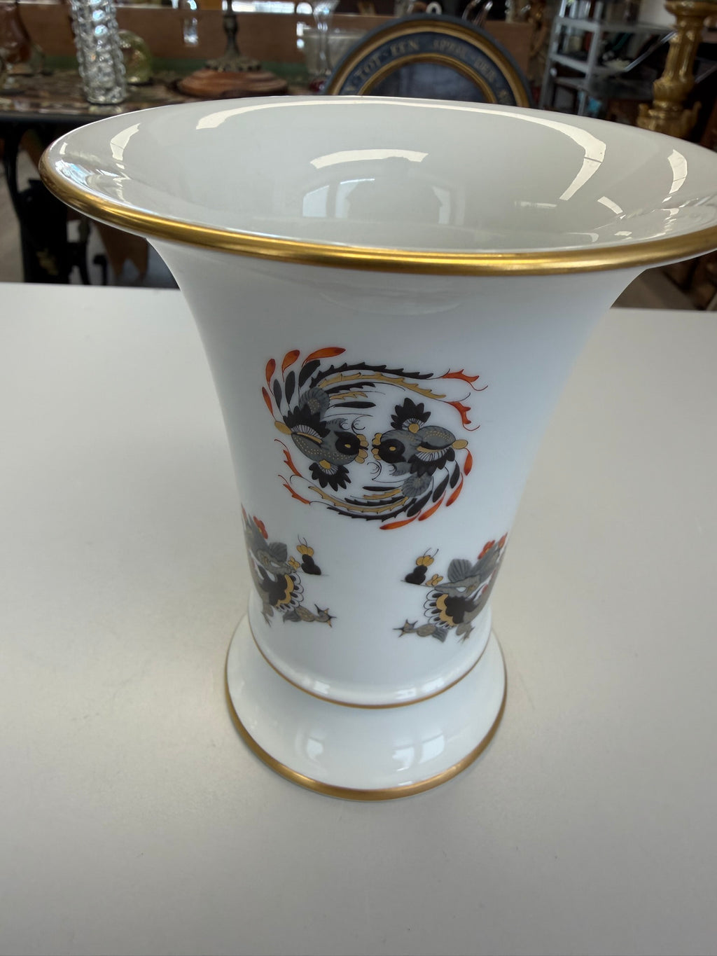 Meissen Vase Trichtervase Porzellan, Schwarzer Drache (Ming-Drache) handbemalt mit Goldstaffage & Goldrand, Höhe 14 cm