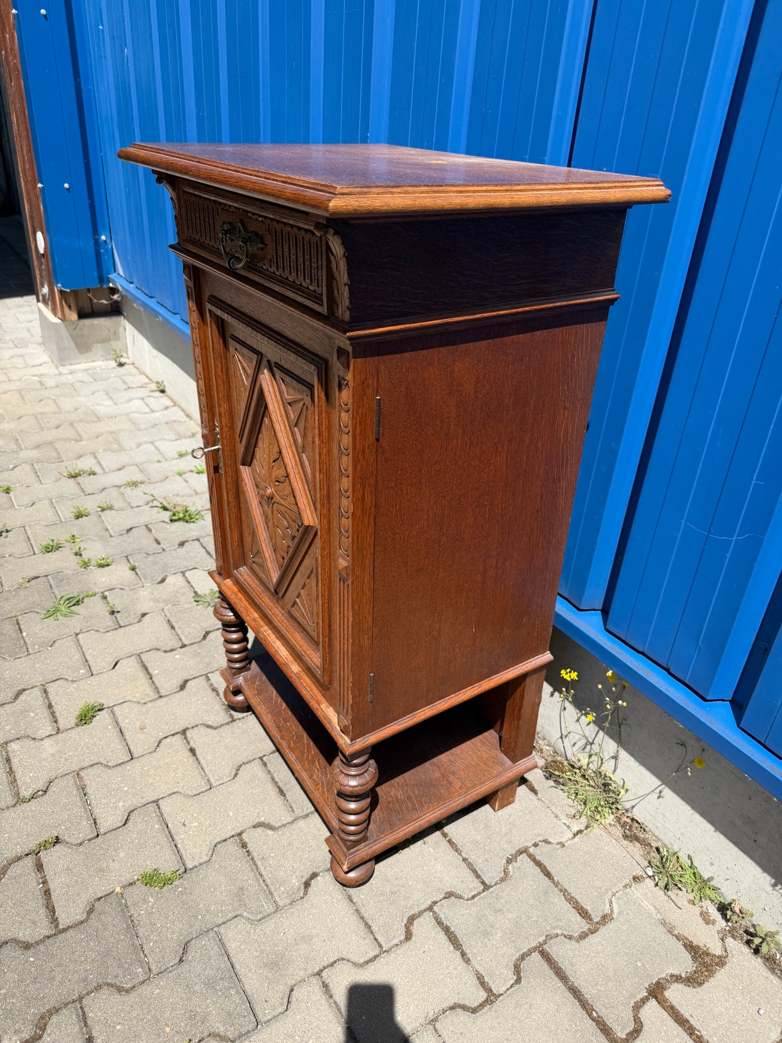 Gründerzeit Vertiko Halbschrank Eiche, antik geschnitzt, Beistellschrank / Nachtkommode, B/H 62/105 cm