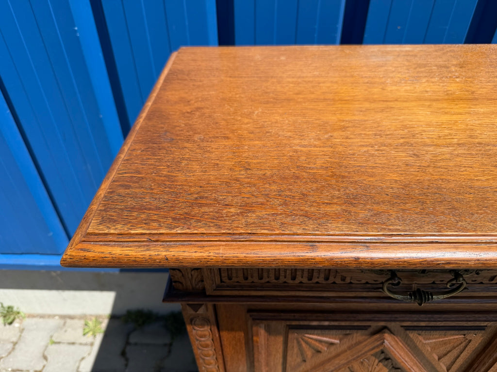 Gründerzeit Vertiko Halbschrank Eiche, antik geschnitzt, Beistellschrank / Nachtkommode, B/H 62/105 cm