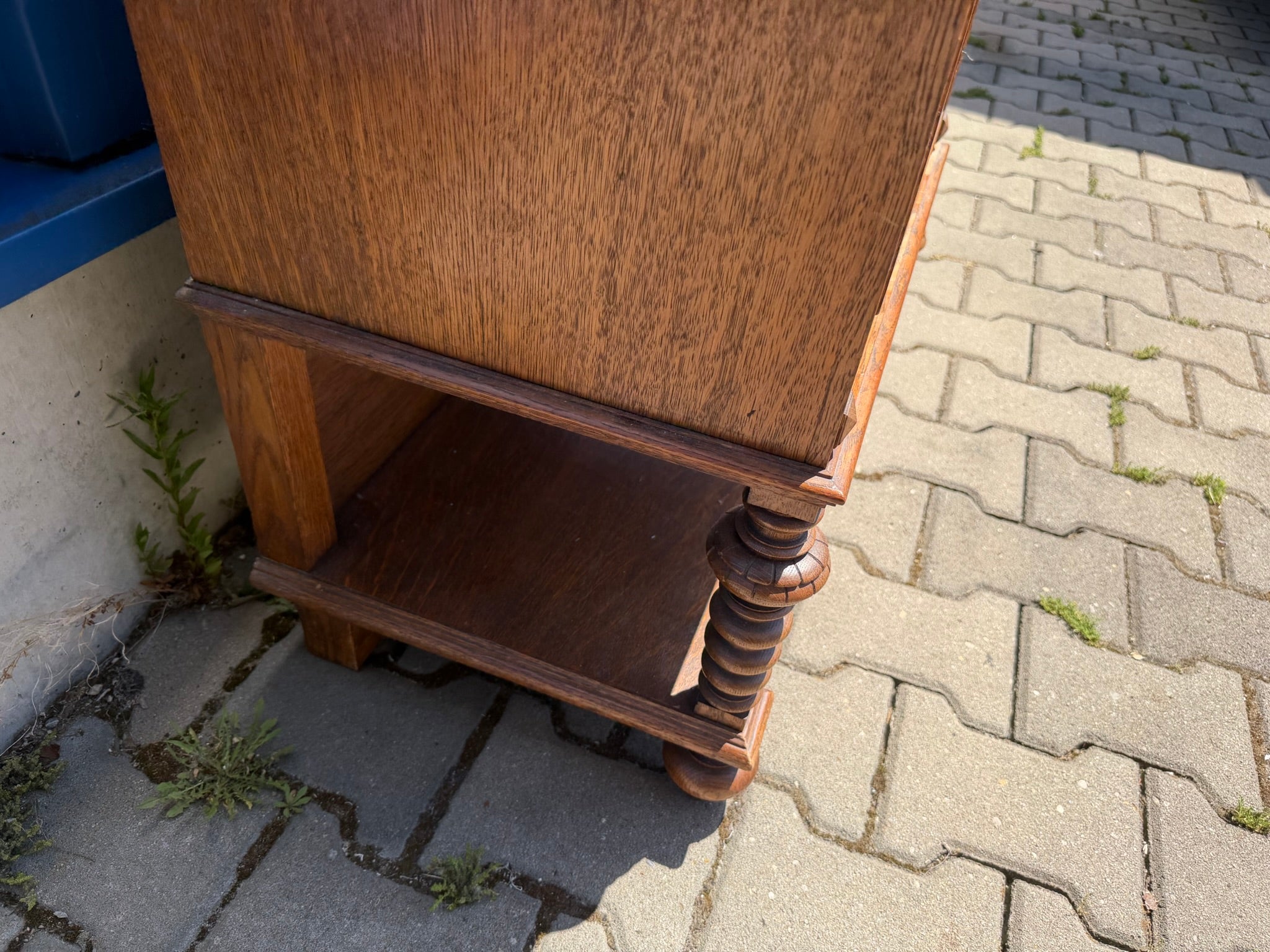 Gründerzeit Vertiko Halbschrank Eiche, antik geschnitzt, Beistellschrank / Nachtkommode, B/H 62/105 cm