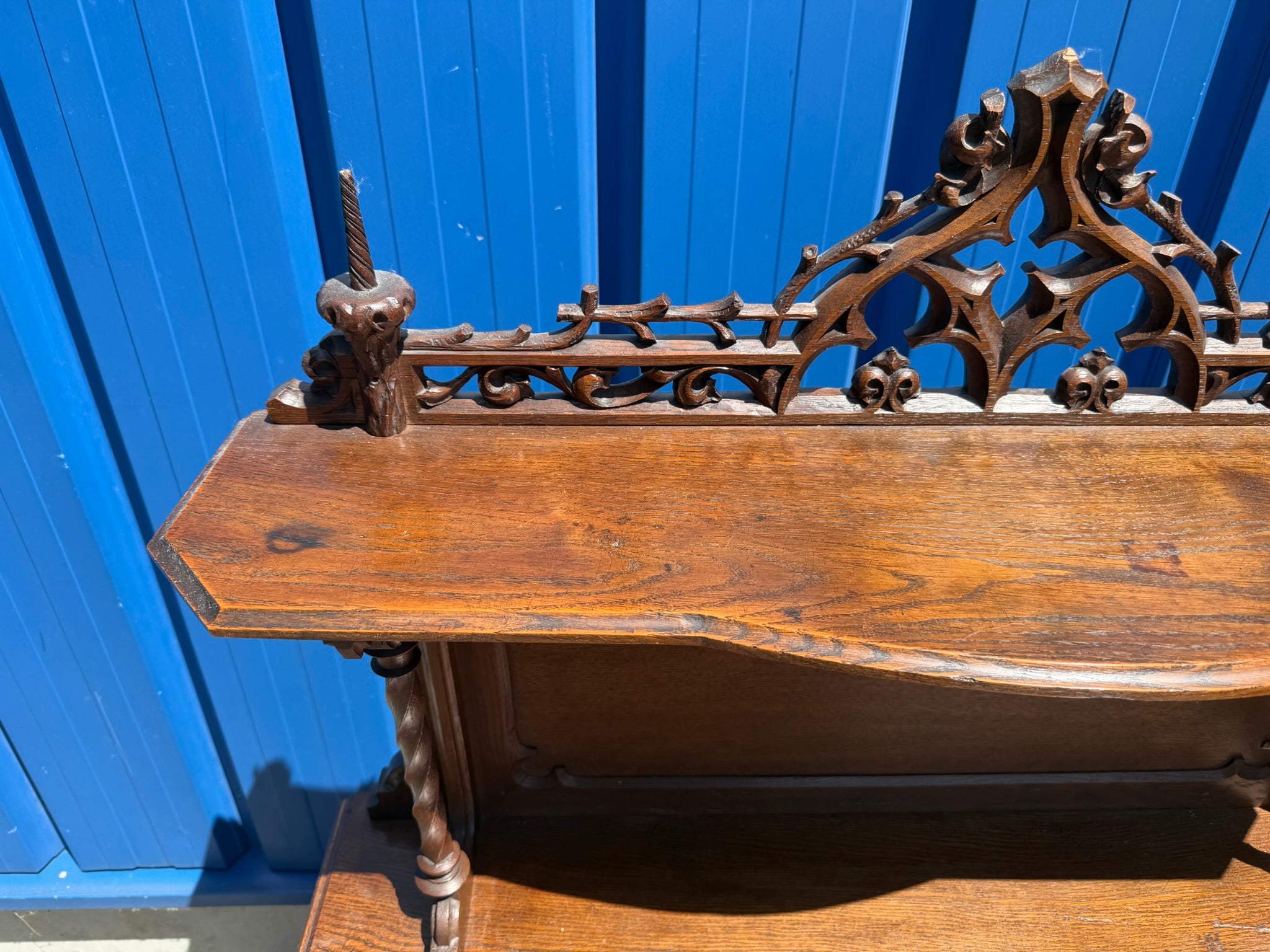 Historismus Anrichte Buffet Eiche mit Aufsatz, geschnitzt, um 1880 (Gründerzeit), B/H 94/147 cm