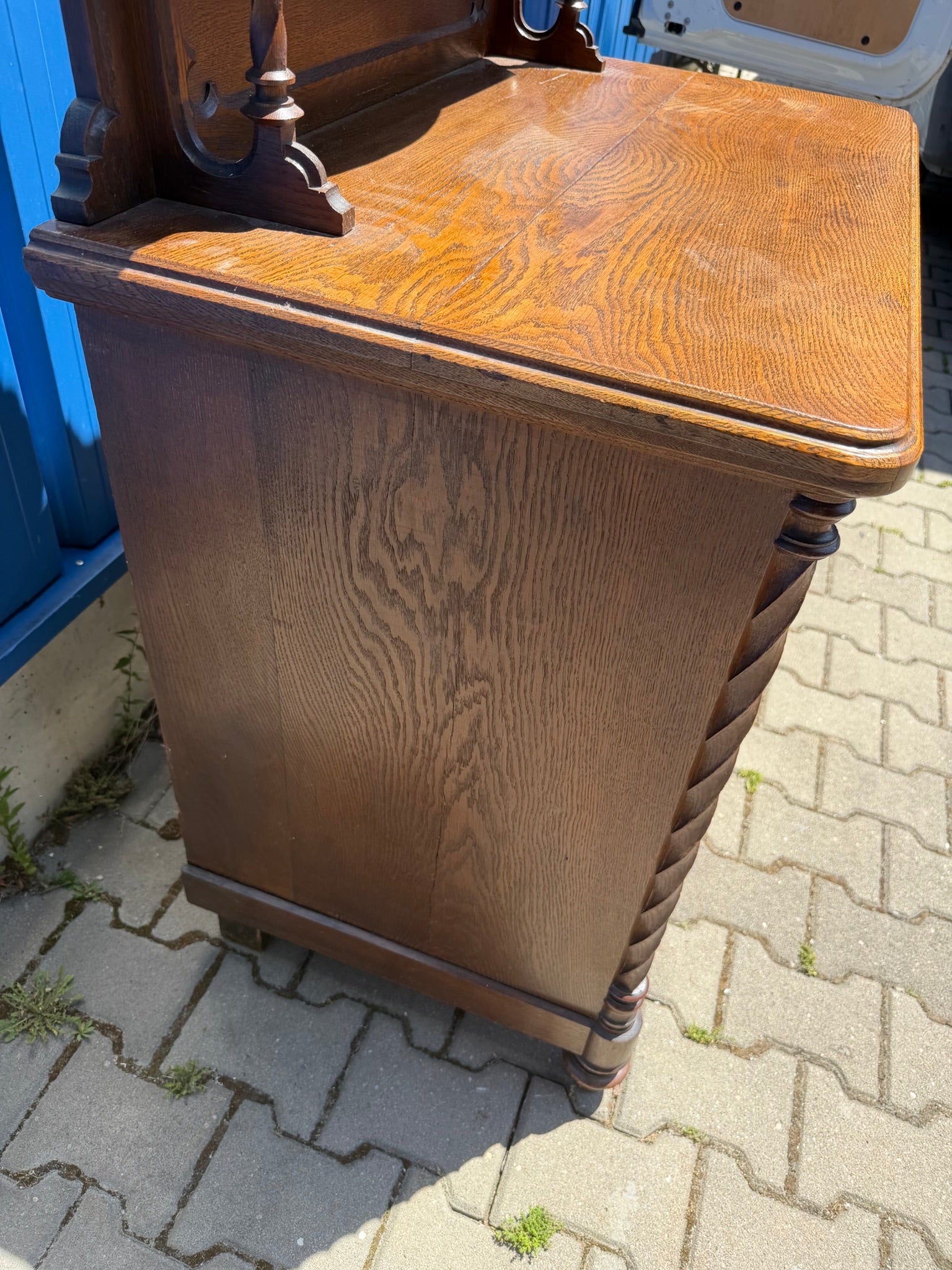 Historismus Anrichte Buffet Eiche mit Aufsatz, geschnitzt, um 1880 (Gründerzeit), B/H 94/147 cm