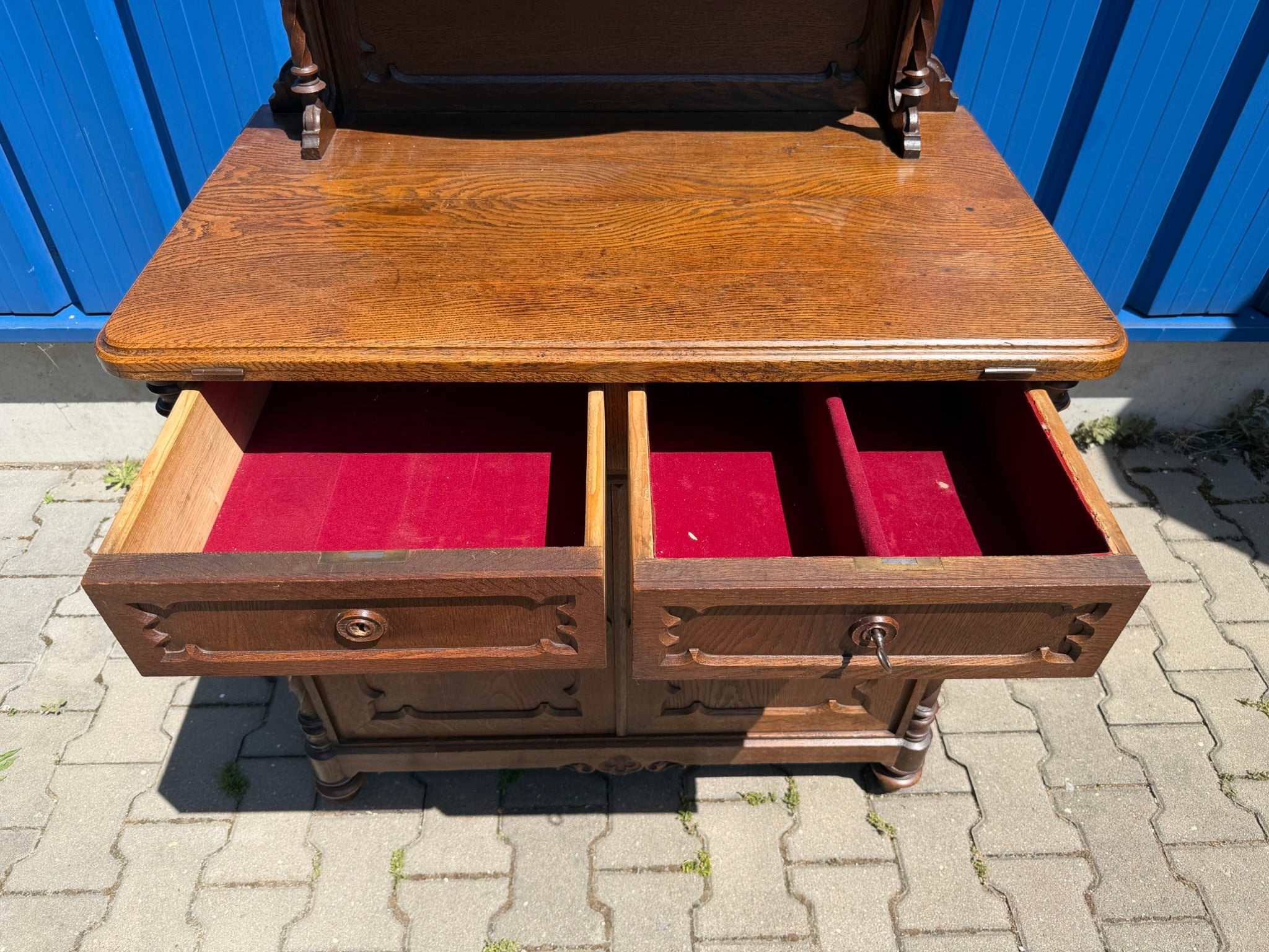 Historismus Anrichte Buffet Eiche mit Aufsatz, geschnitzt, um 1880 (Gründerzeit), B/H 94/147 cm