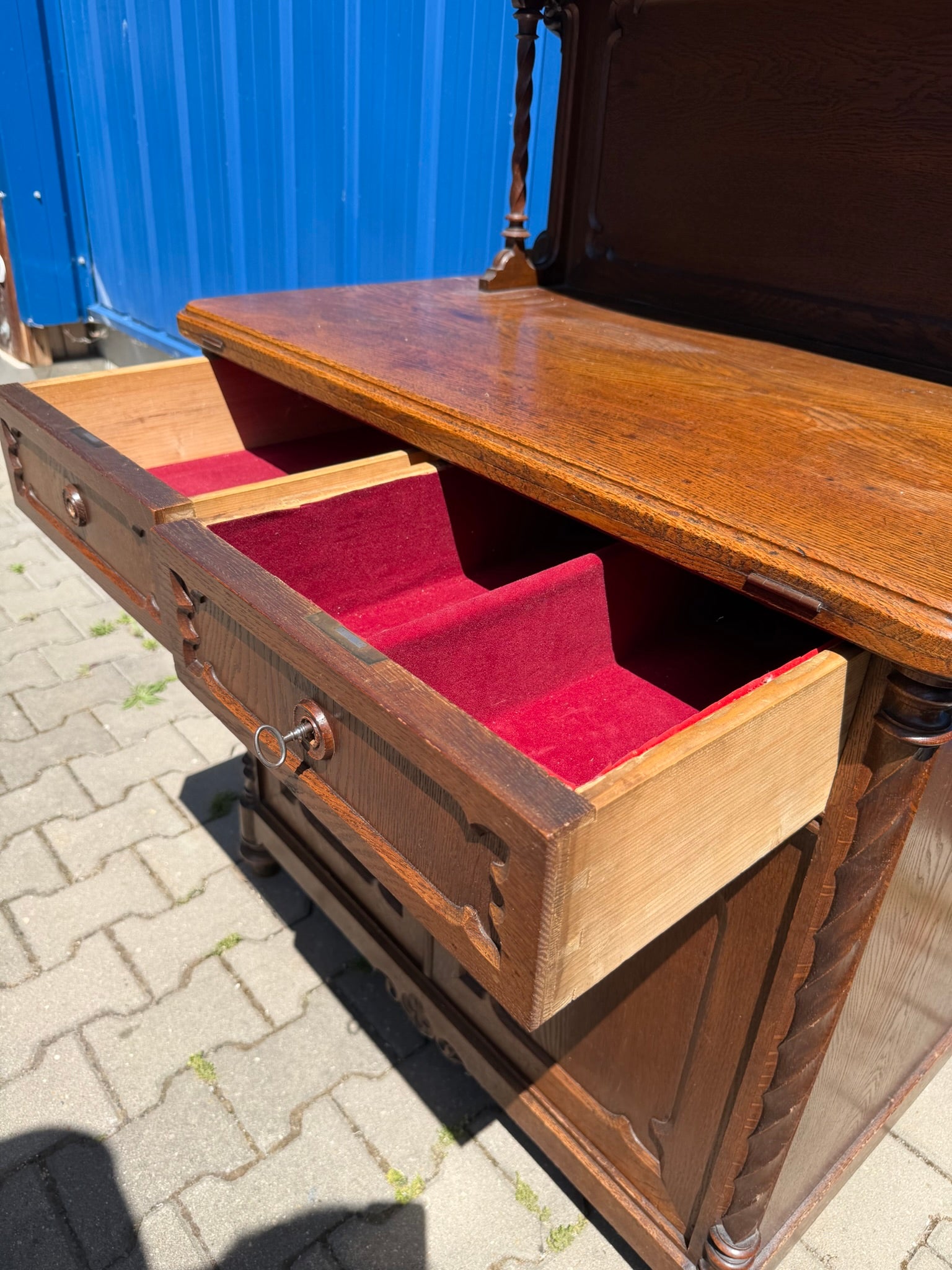 Historismus Anrichte Buffet Eiche mit Aufsatz, geschnitzt, um 1880 (Gründerzeit), B/H 94/147 cm