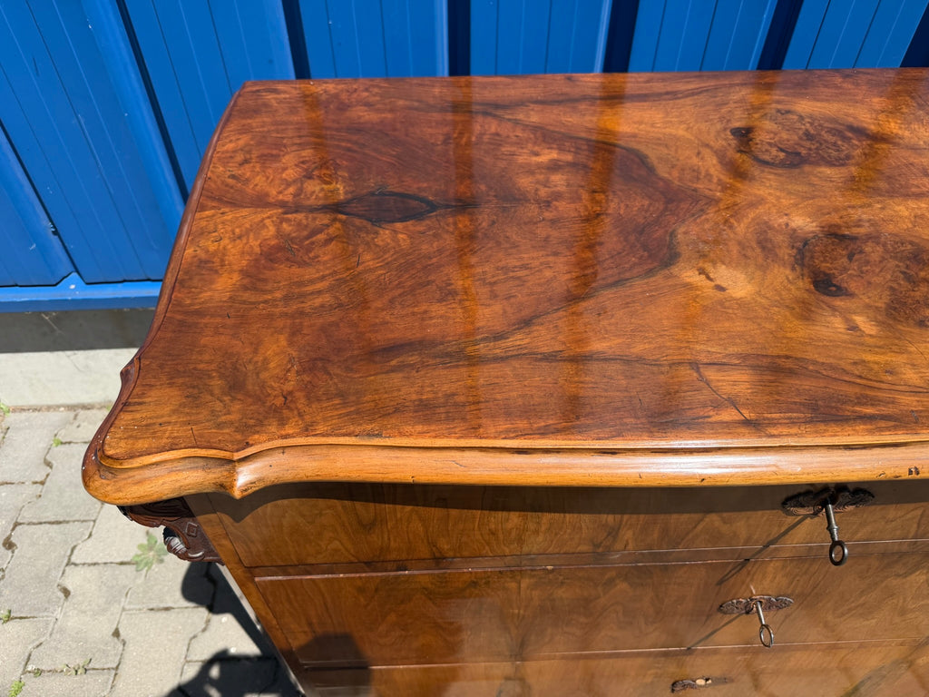 Kommode Louis Philippe um 1870, Nussbaum und Wurzelnuss furniert, restauriert