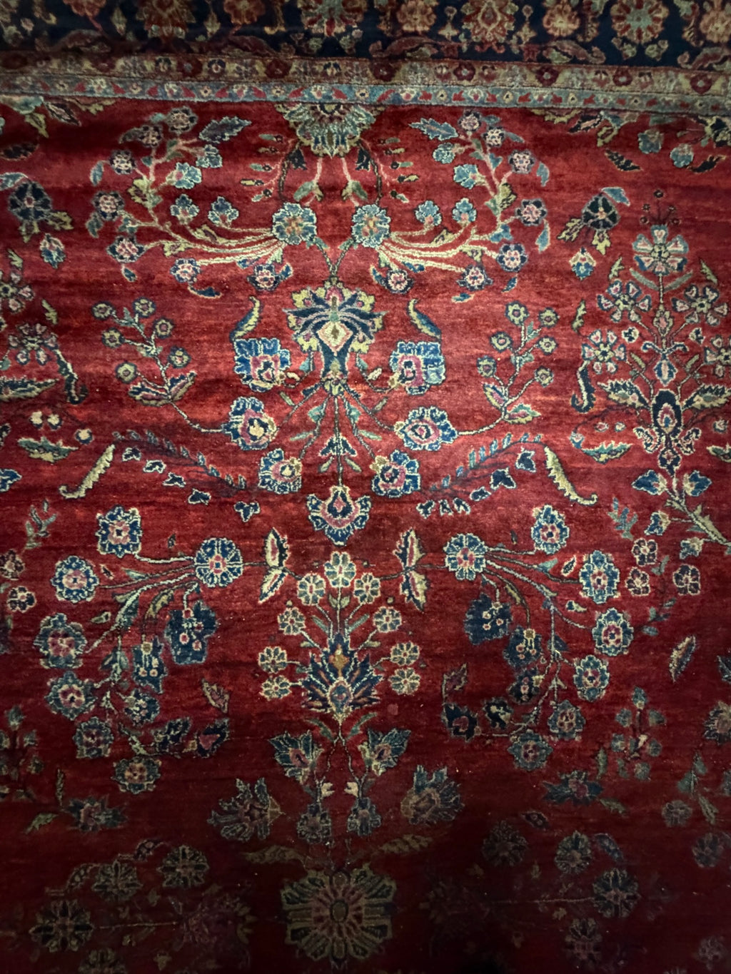Teppich Wolle, rot mit dunkelblauer Bordüre, Sarough-Muster, 261 x 346 cm