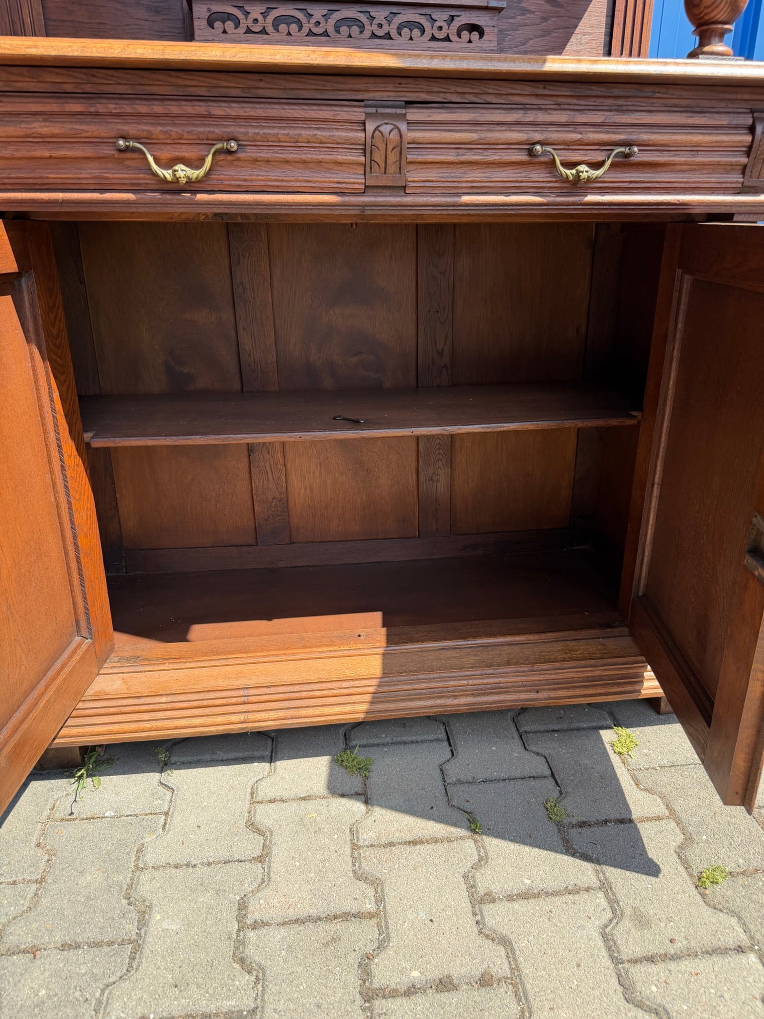 Buffet Henri II, Eiche, um 1880, dreiteilig mit originaler Krone