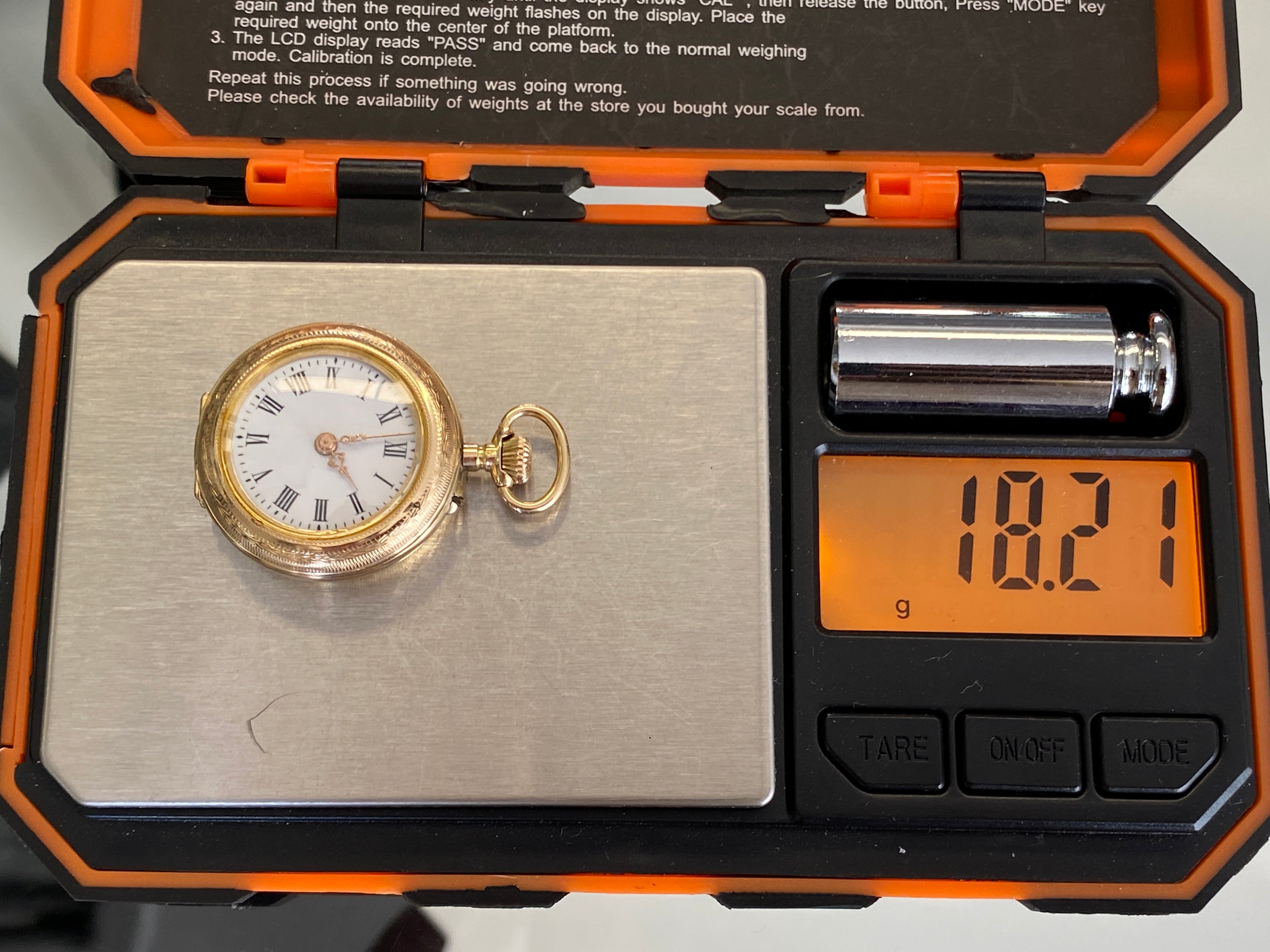 Dekorative Taschenuhr / Damentaschenuhr, 585er Gold (14 Karat), Emaille-Zifferblatt