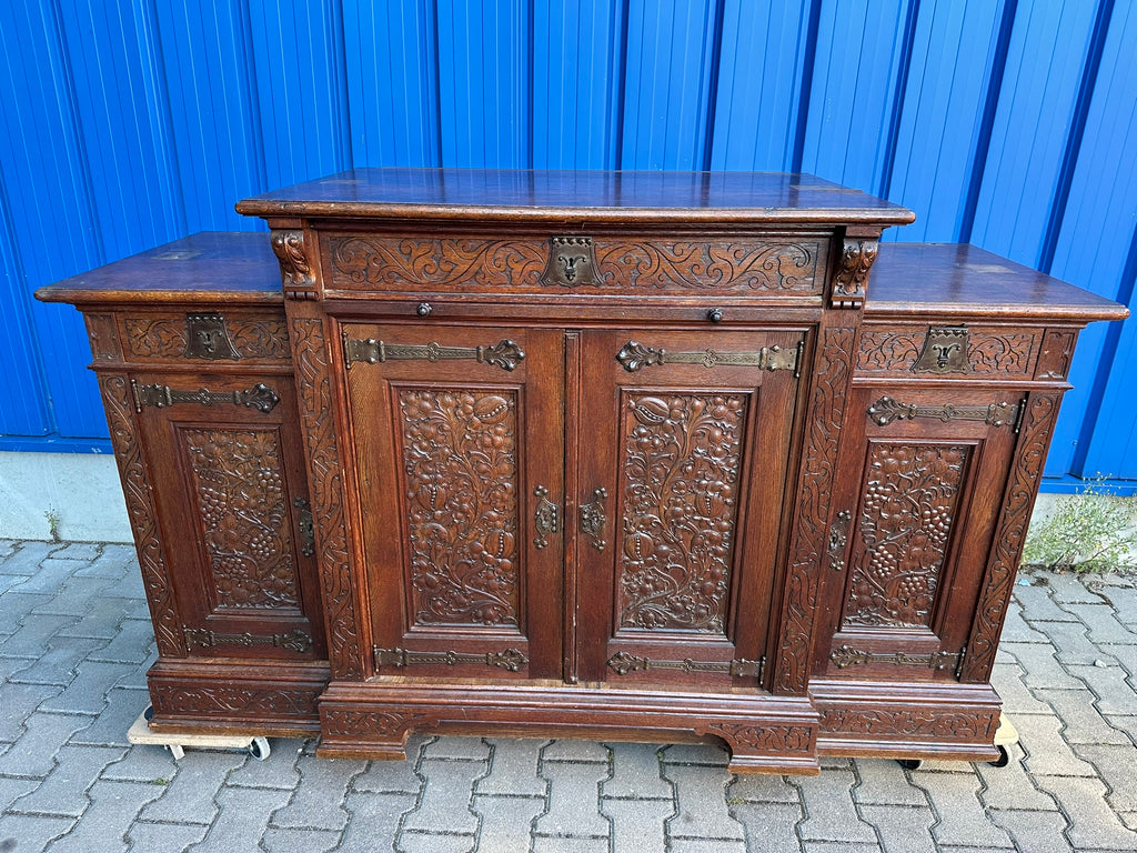 Buffetschrank Eiche Anrichte Historismus 19. Jahrhundert – geschnitztes Weinlaub, Neugotik &amp; Renaissance, zweiteiliges Aufsatzbuffet, deutsch