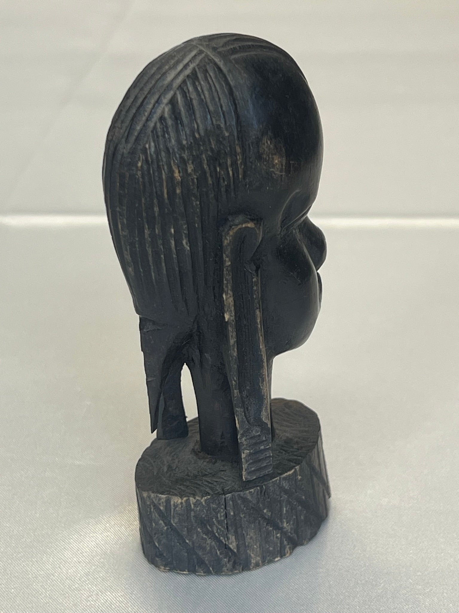 Afrikanische Büste – geschnitzter Frauenkopf, Ebenholz-Typ