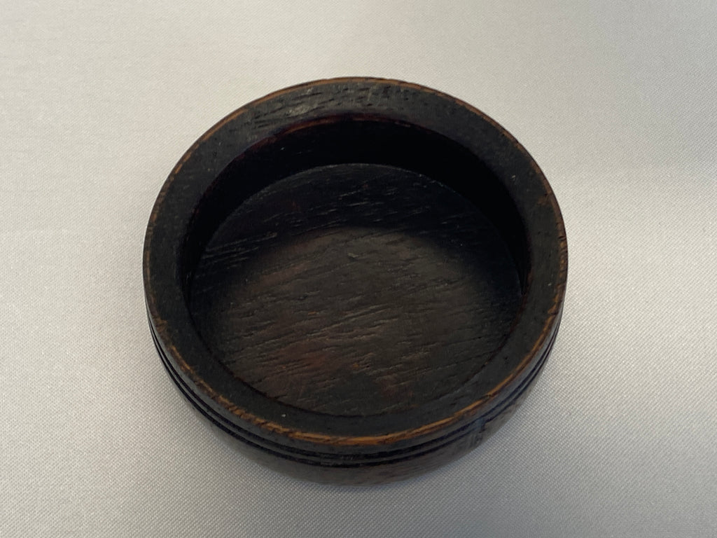 Chinesische Teedose, polychrom bemalt – Famille Rose, 20. Jahrhundert