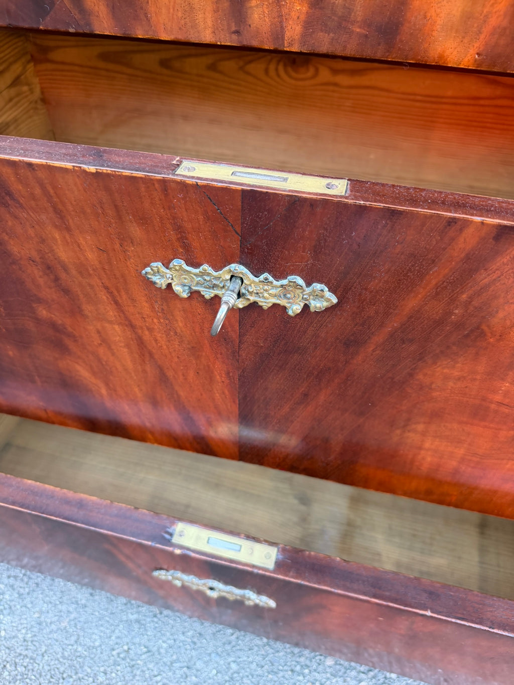 Kommode Mahagoni Louis Philippe antik um 1860 3 Schubladen originale Beschläge