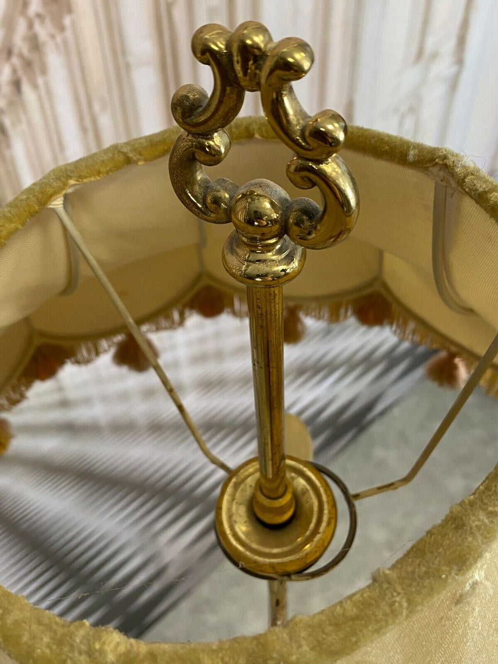 Bodenleuchte Lampe aus Messing nach antikem Vorbild Stehlampe 165cm hoch