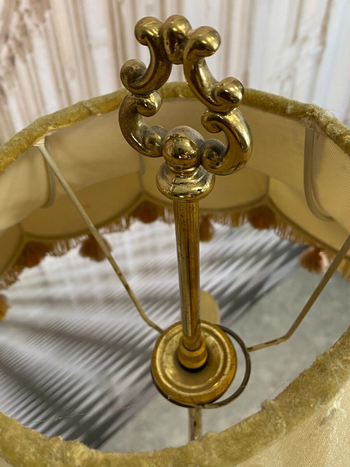 Bodenleuchte Lampe aus Messing nach antikem Vorbild Stehlampe 165cm hoch
