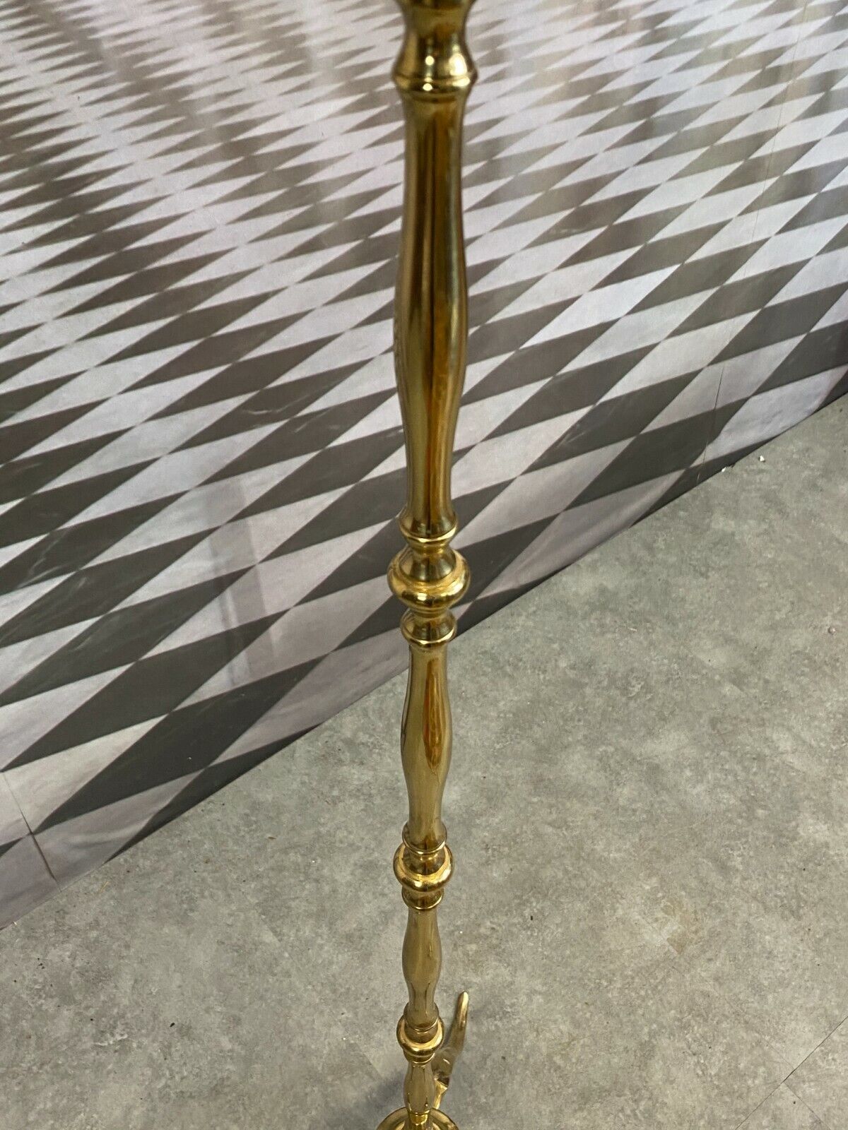 Bodenleuchte Lampe aus Messing nach antikem Vorbild Stehlampe 165cm hoch
