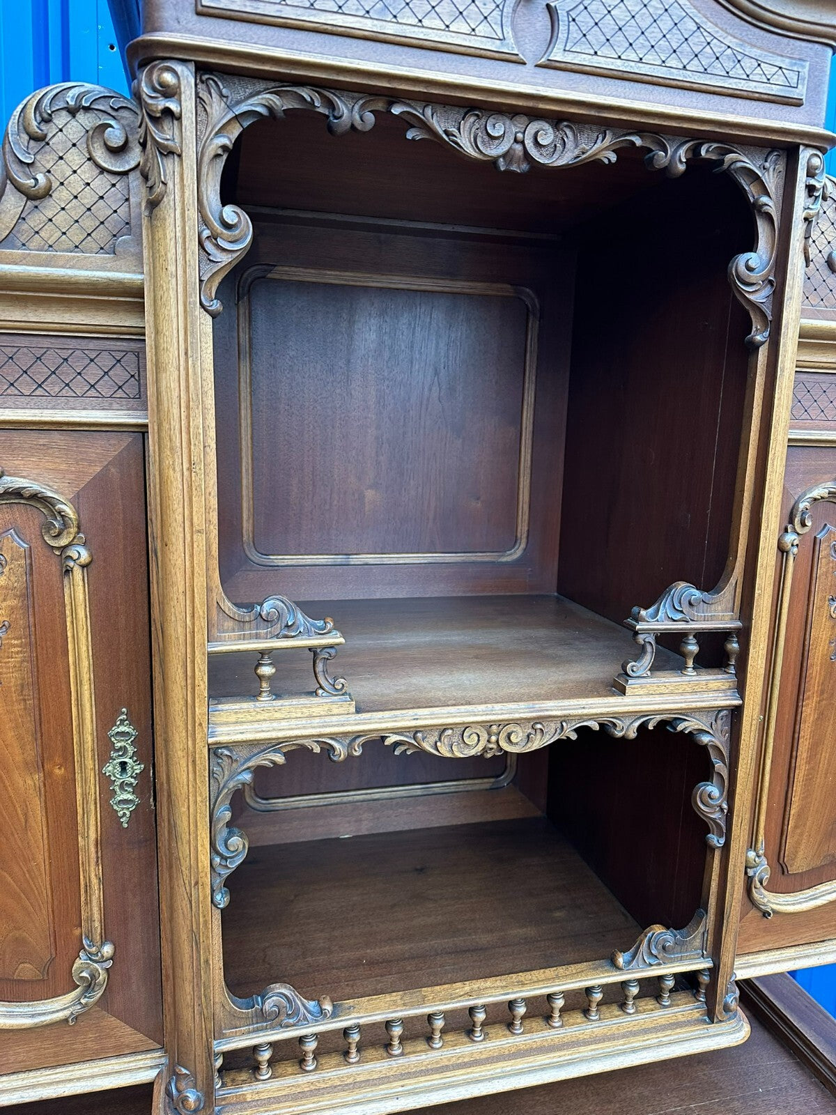 Neo Rokoko Buffet Schrank Kredenz Nussbaum um 1880 Dredner Barock Stil