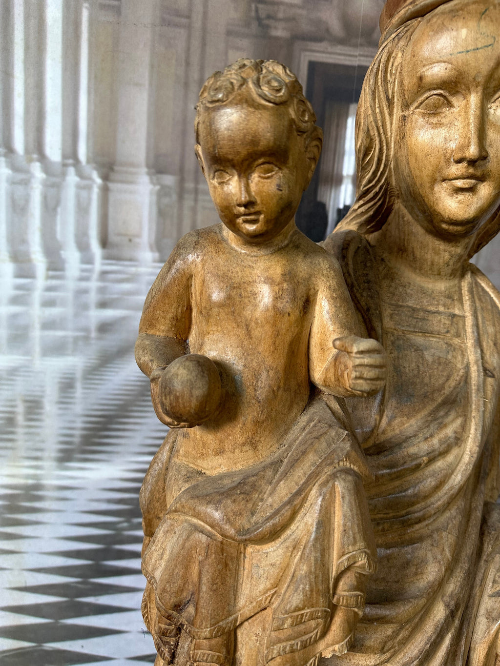 Neo Gotik Madonna mit dem Jesuskind Eiche massiv handgeschnitzt 112cm